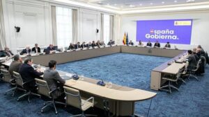 Los miembros del Comité Nacional se reúnen con el Ministro de Transportes